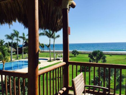 Casa en venta con vista panorámicas al mar, Monterrico