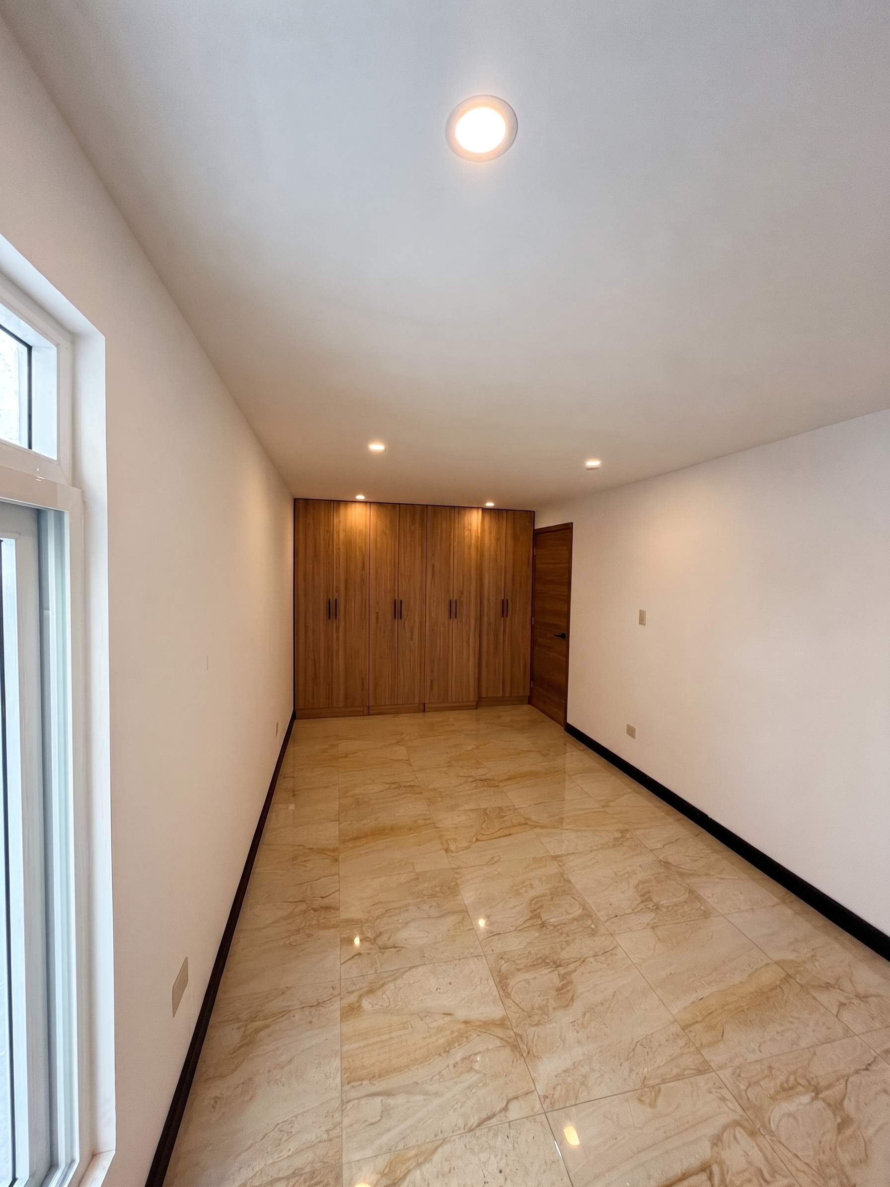 Colonia Mirador 2 – Casa Remodelada en Venta, Zona 11 - Miniatura 6