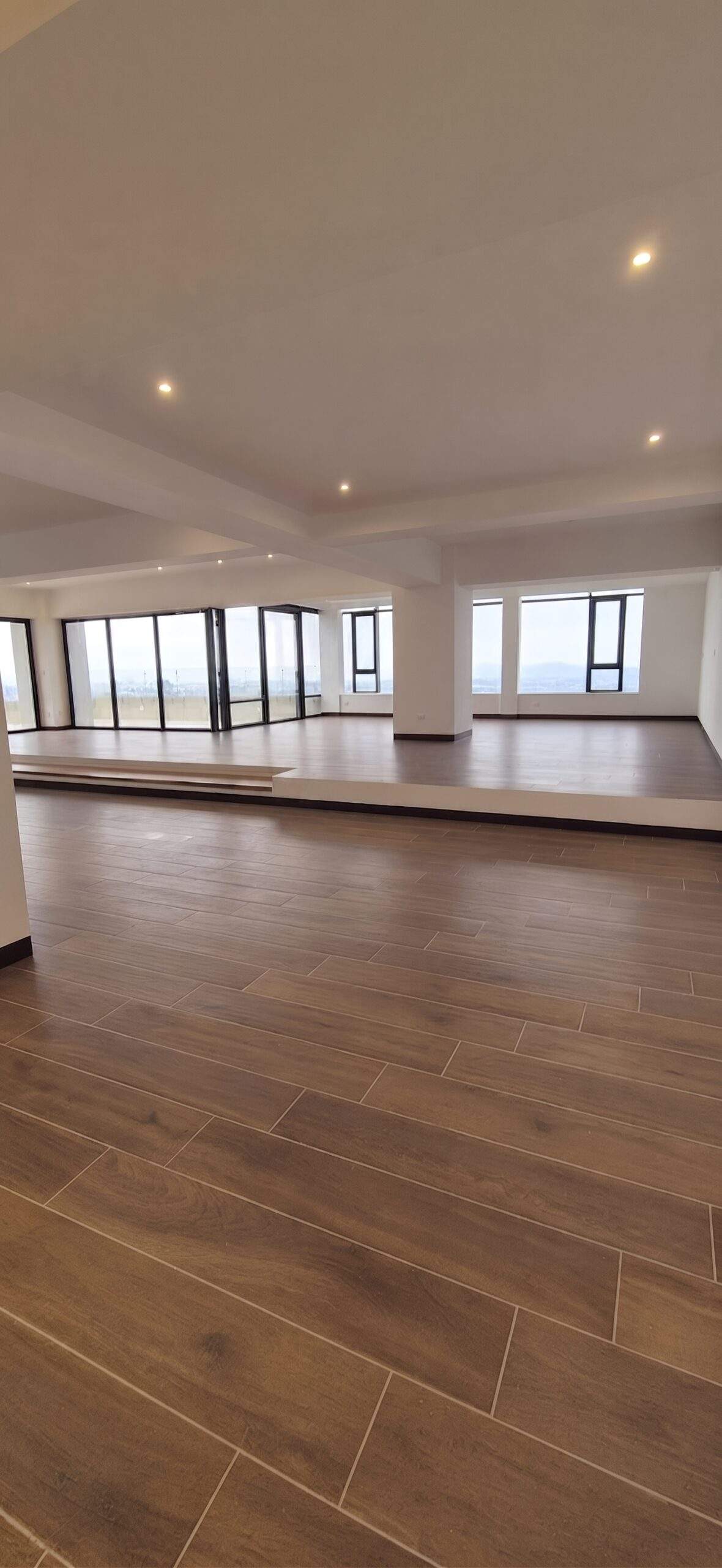 Condominio Milenia – Penthouse de Lujo en Venta Oakland, Zona 10 - Miniatura 8