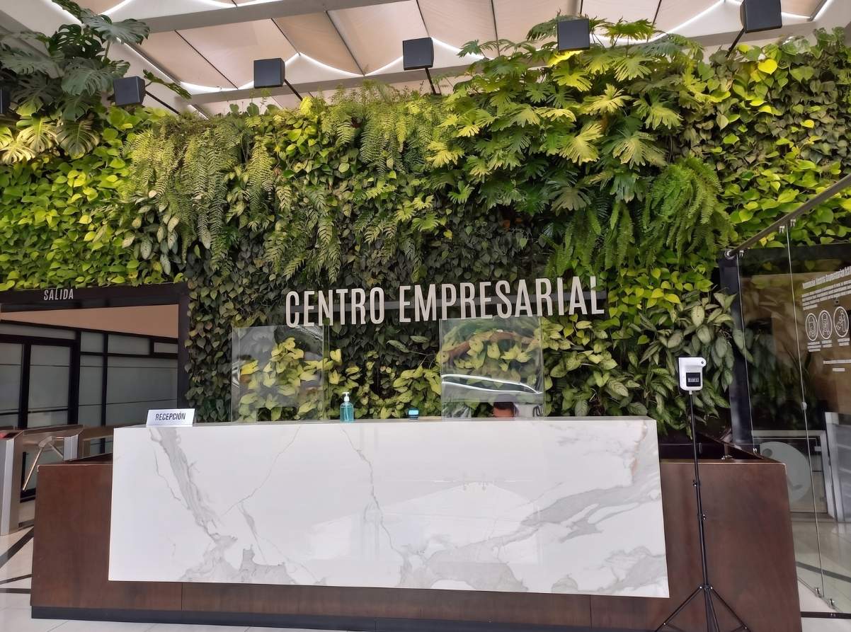 Oficina en Renta o Venta en Centro Empresarial, Zona 10 - Miniatura 6