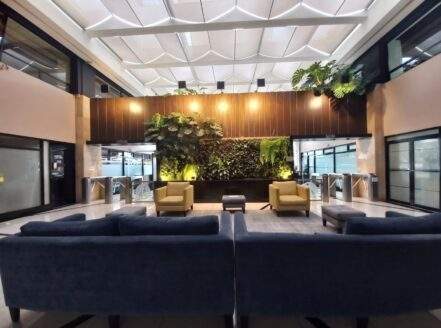 Oficina en Renta o Venta en Centro Empresarial, Zona 10