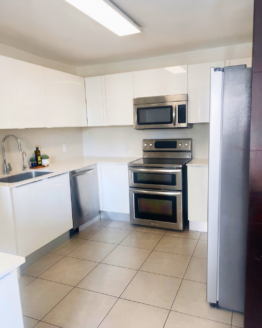 Apartamento en Renta en Attica II, Zona 14 de 193 m