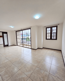Apartamento en Venta en Edificio Rever, Zona 10