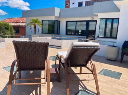 Casa de 775 m en Venta en Vista Hermosa I, Zona 15 – Con Piscina Techada