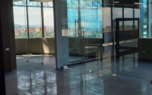Oficina en venta y renta Europlaza Torre IV 1501 y 1502, zona 14