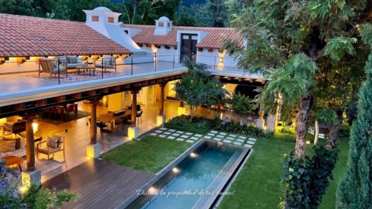 Terreno de 758.81 Varas en Venta en Condominio, Antigua Guatemala