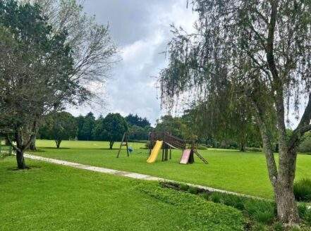 Premier Campestre – Terreno de 19,863 Varas en Venta, Carretera a El Salvador
